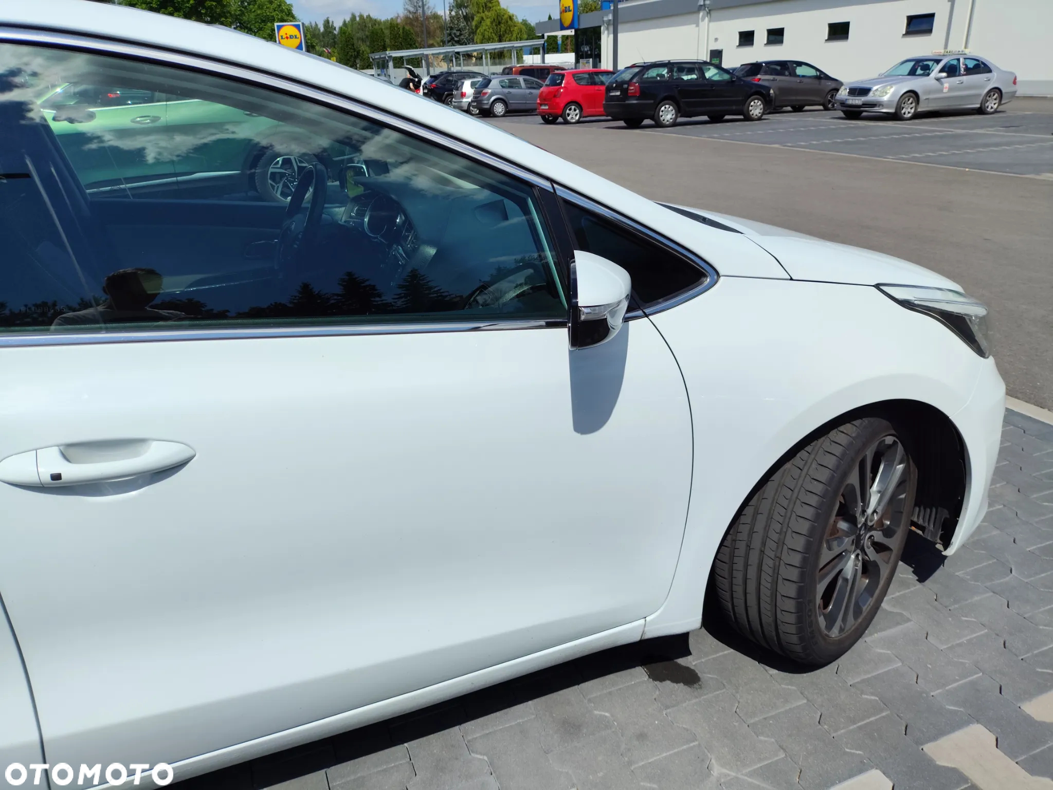 Kia Ceed 1.6 CRDi 128 Platinum Edition - 6