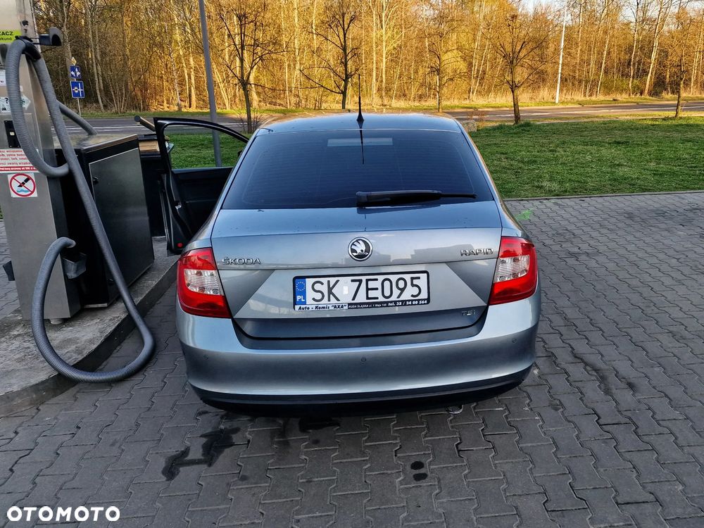 Skoda RAPID - 6
