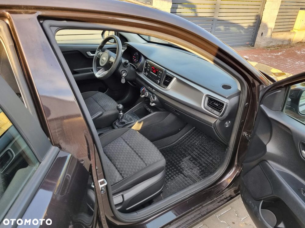 Kia Rio 1.2 M - 8