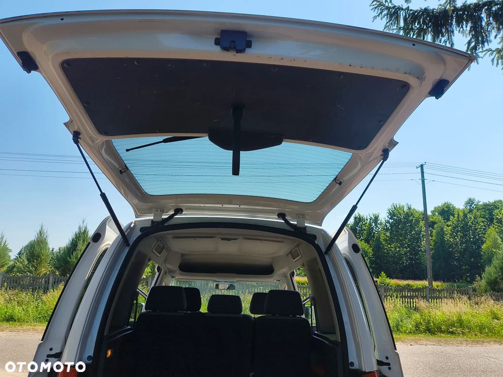 Volkswagen Caddy Comfortline 4Motion - 24