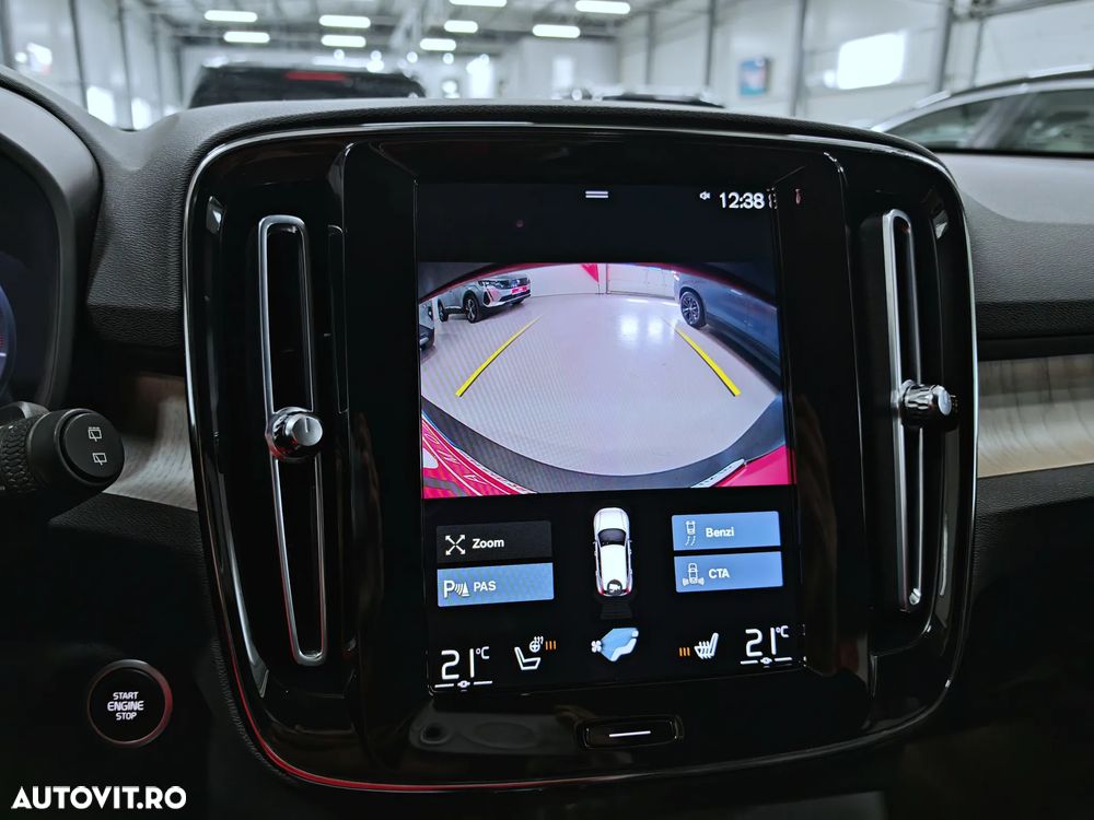 Volvo XC 40 T2 AT8 Momentum - 17