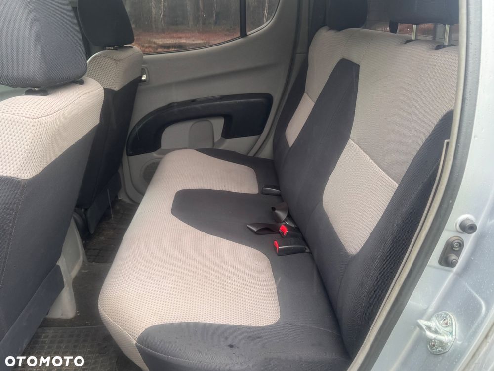 Mitsubishi L200 2.5 DID Intense + - 17
