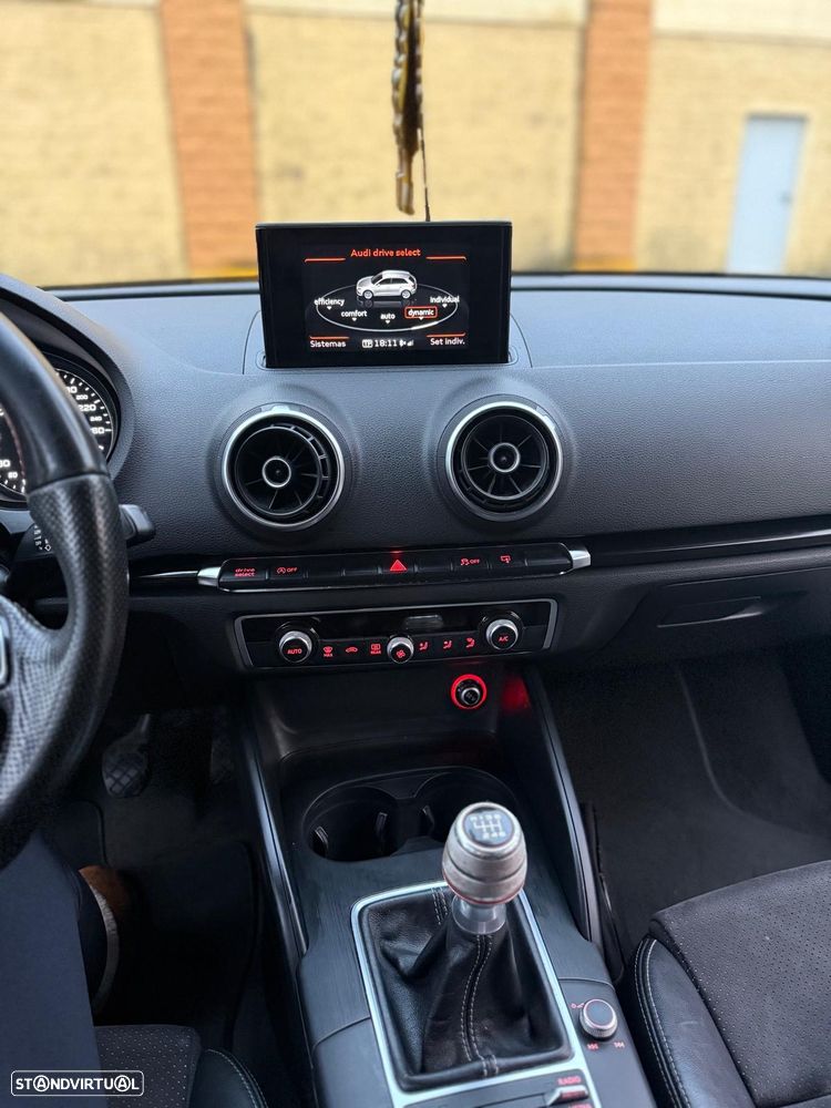 Audi A3 Sportback 1.6 TDI S line Sport Pack - 10