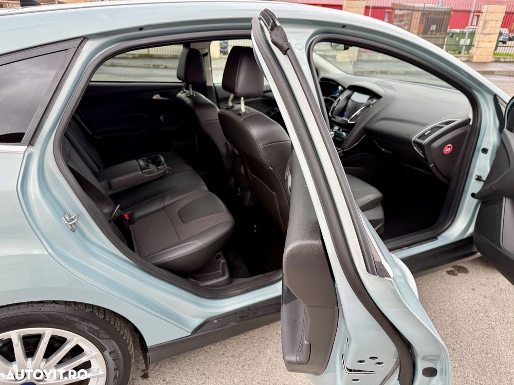 Ford Focus - 9