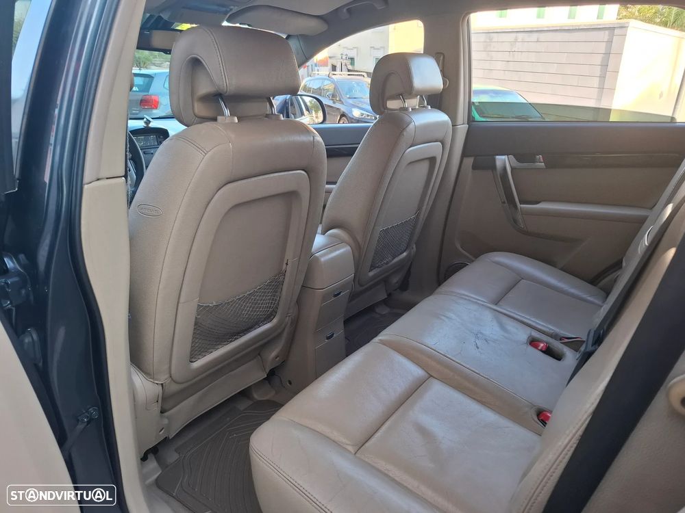 Chevrolet Captiva 2.0 VCDi LT 7L - 22