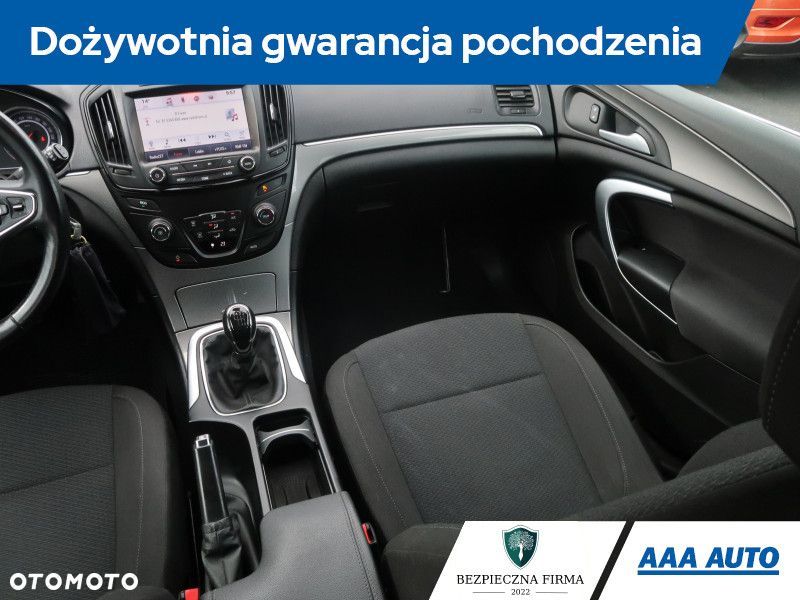 Opel Insignia - 10