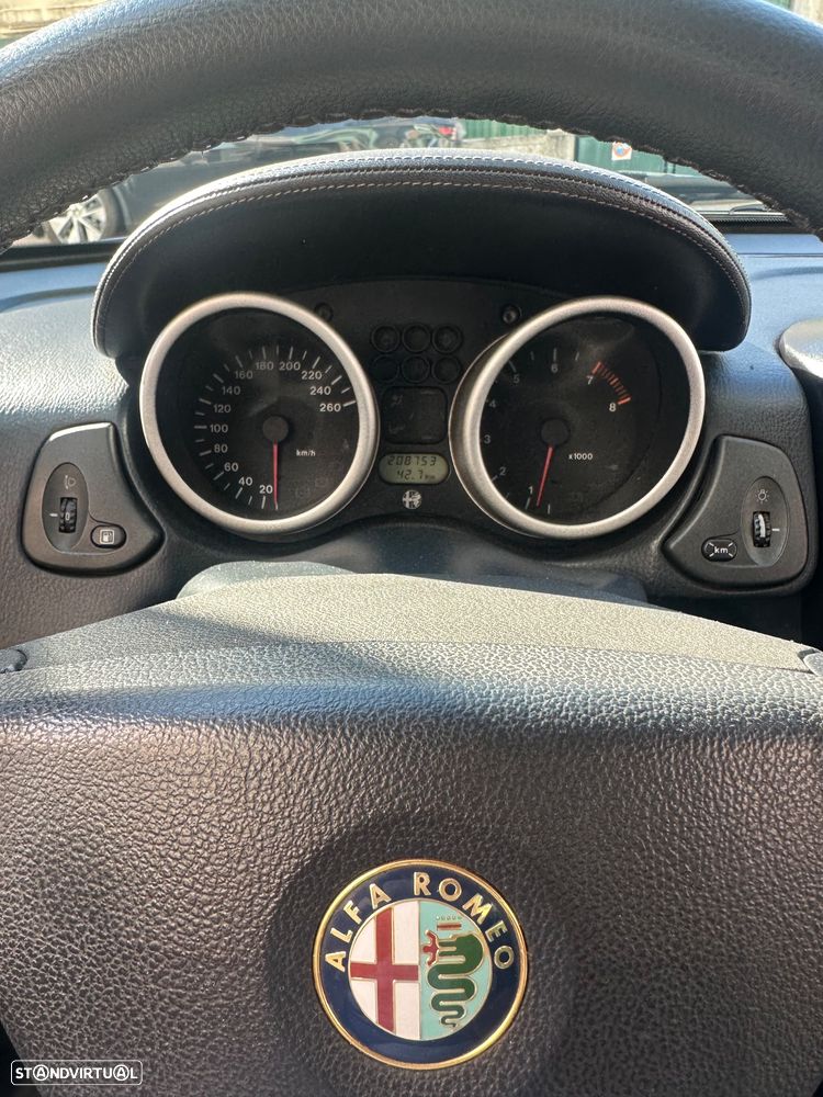 Alfa Romeo GTV 1.8 TS - 36