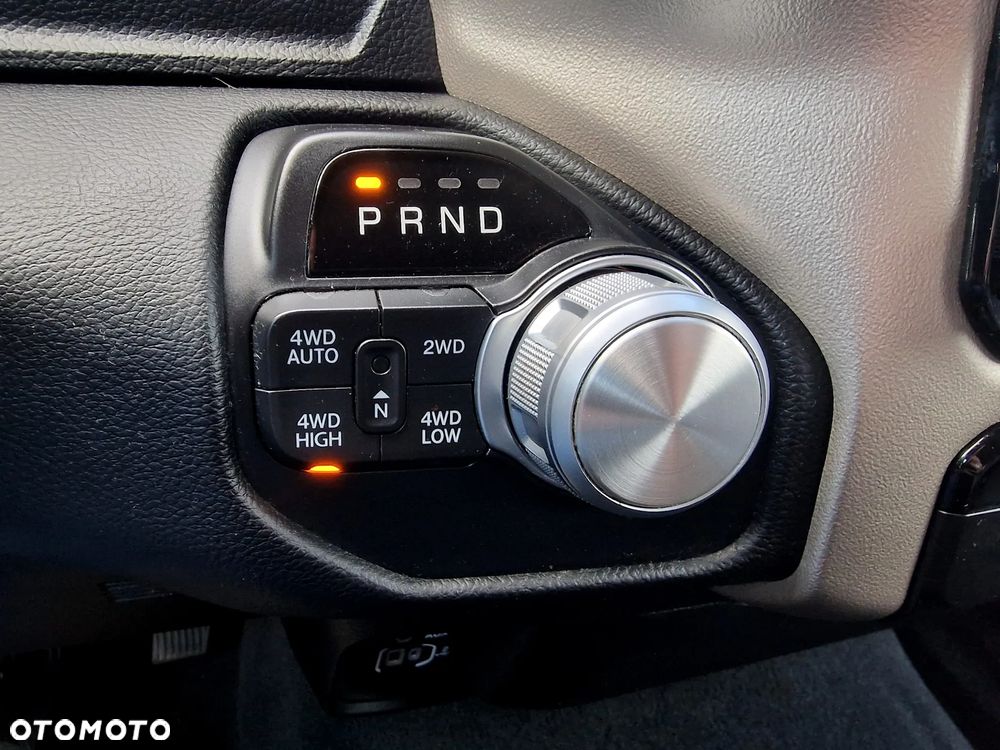 RAM 1500 5.7 Crew Cab Laramie - 19