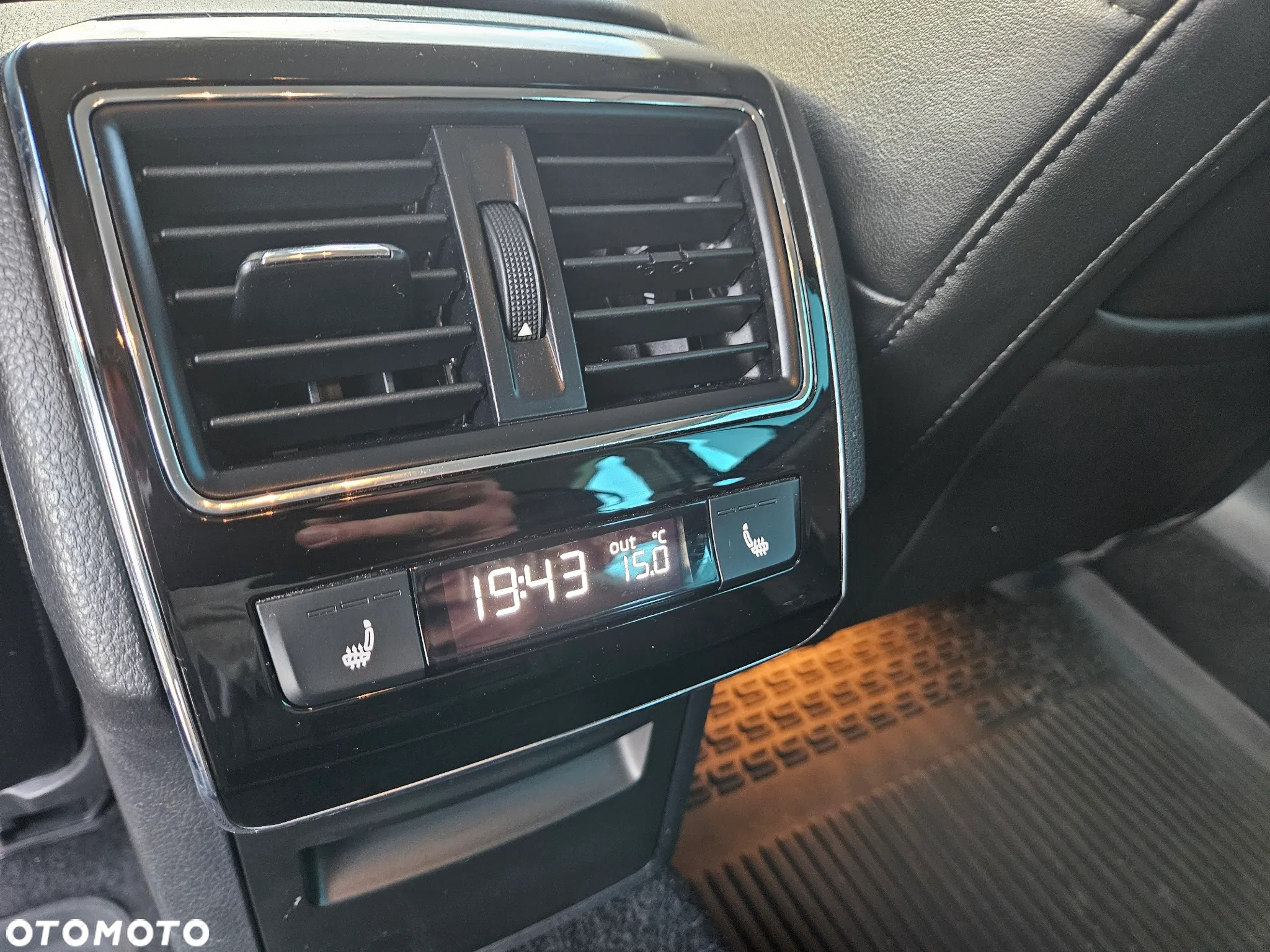 Skoda Superb 2.0 TDI 4x4 DSG Style - 10