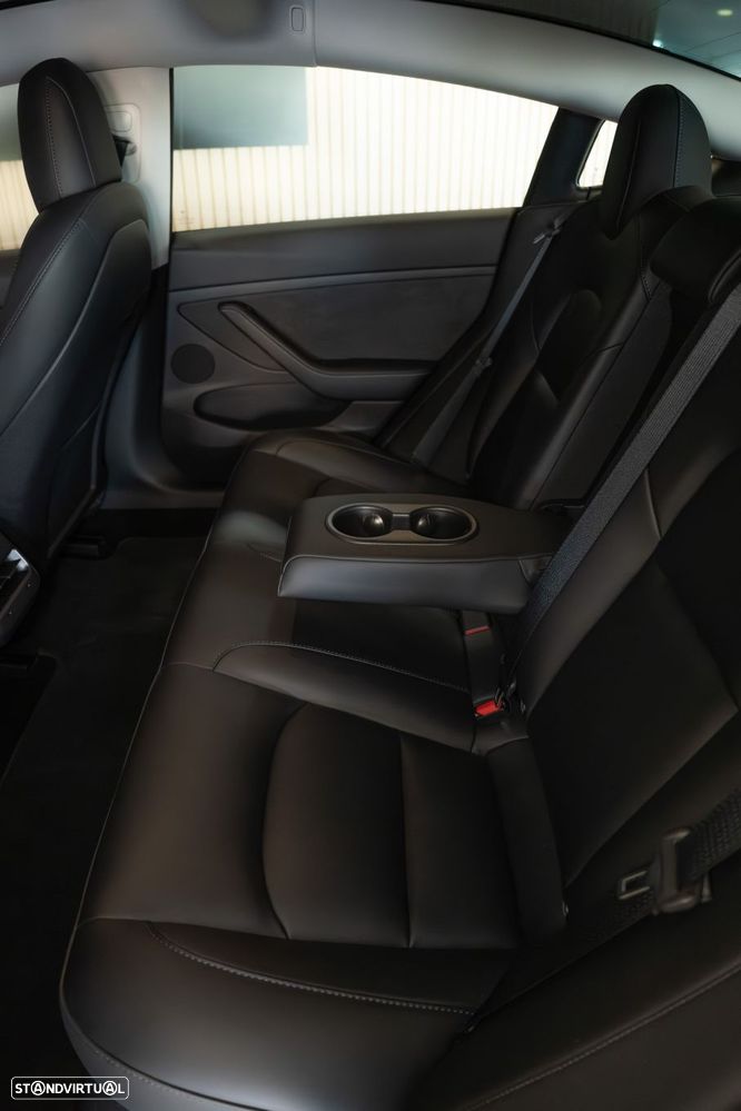 Tesla Model 3 Standard Range Plus RWD - 24