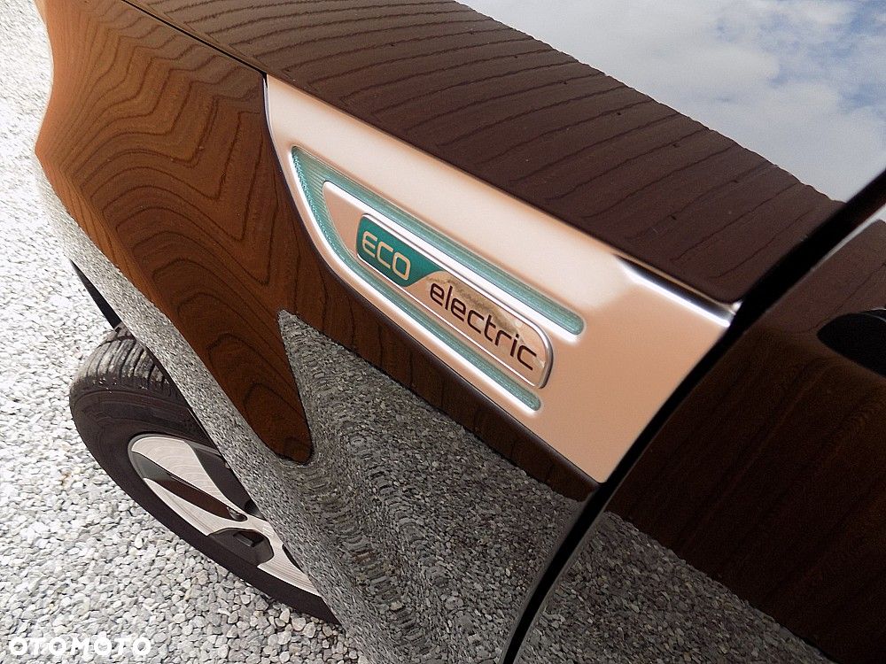 Kia Soul Plug - 33
