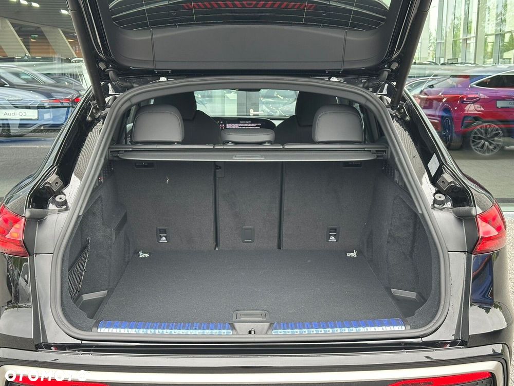 Audi Q5 Sportback - 9