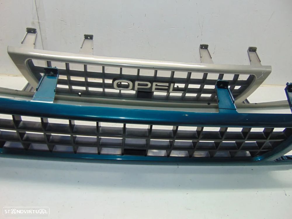 Opel Frontera A grelhas - 3