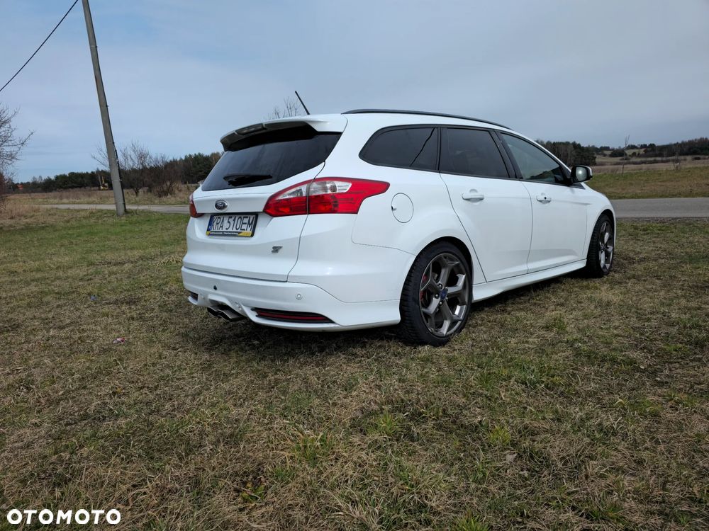 Ford Focus 2.0 EcoBoost ST - 4