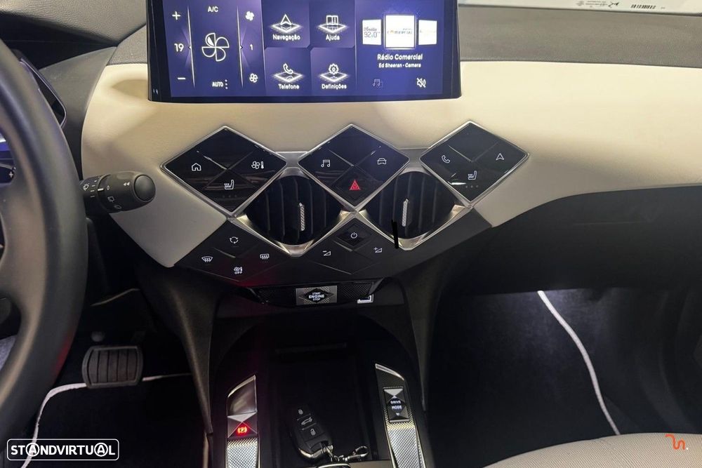 DS DS3 E-Tense Esprit de Voyage - 10