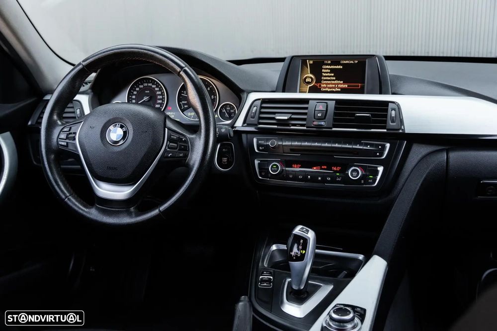 BMW 318 d Auto Line Sport - 12