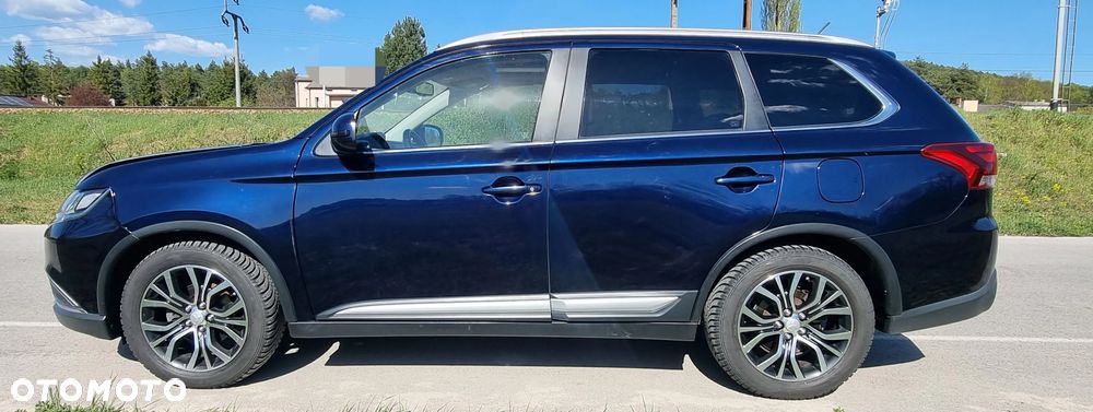 Mitsubishi Outlander 2.0 Intense + Navi 4WD CVT - 8