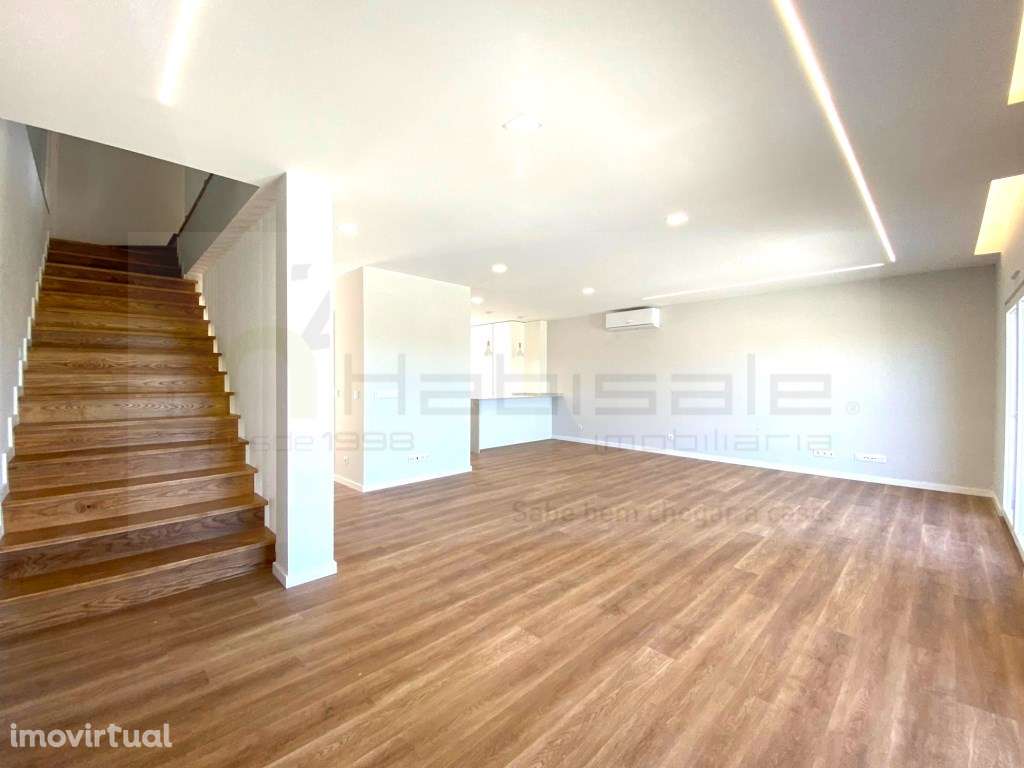 Moradia Geminada T3 garagem 60 m2 - Grande imagem: 3/46