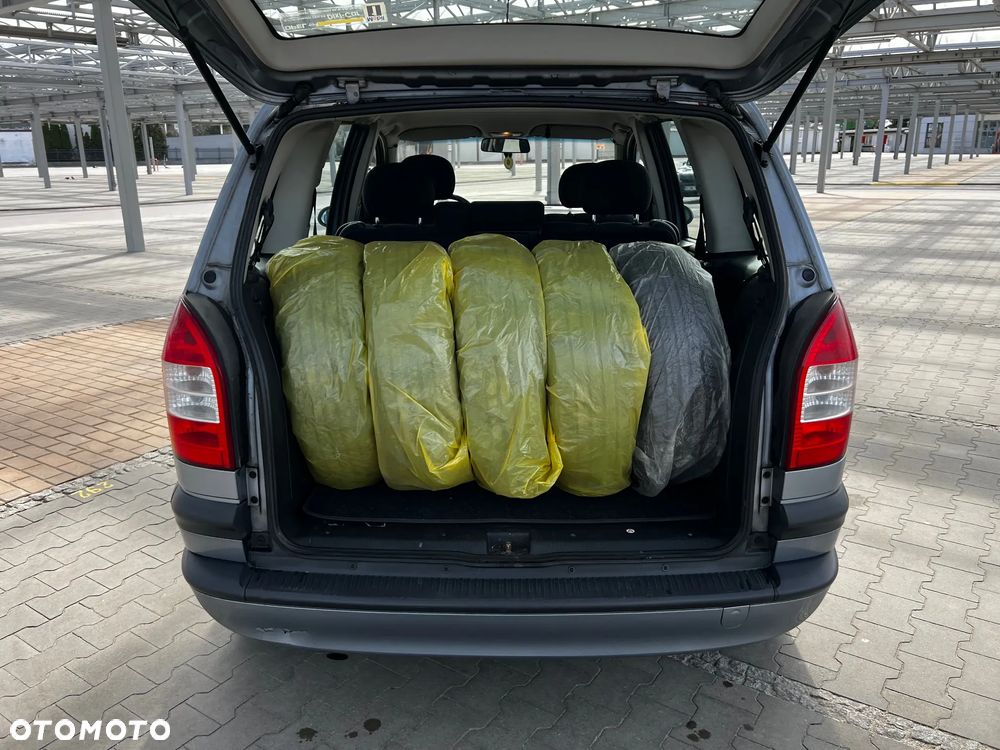 Opel Zafira 1.8 16V Comfort - 8