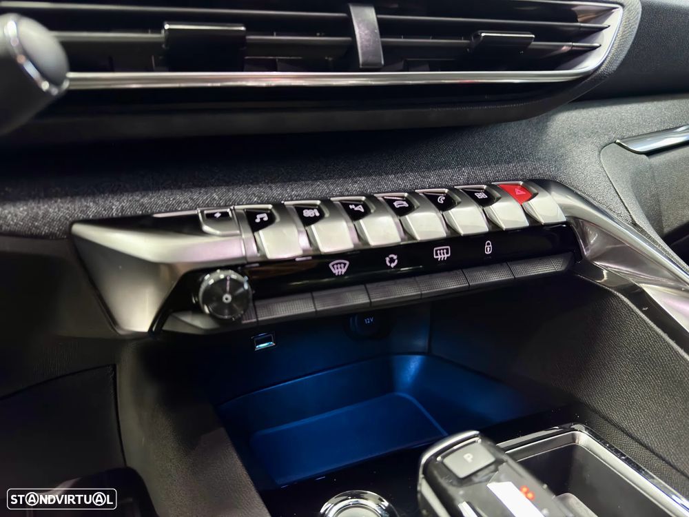 Peugeot 3008 1.6 Hybrid GT Pack e-EAT8 - 20