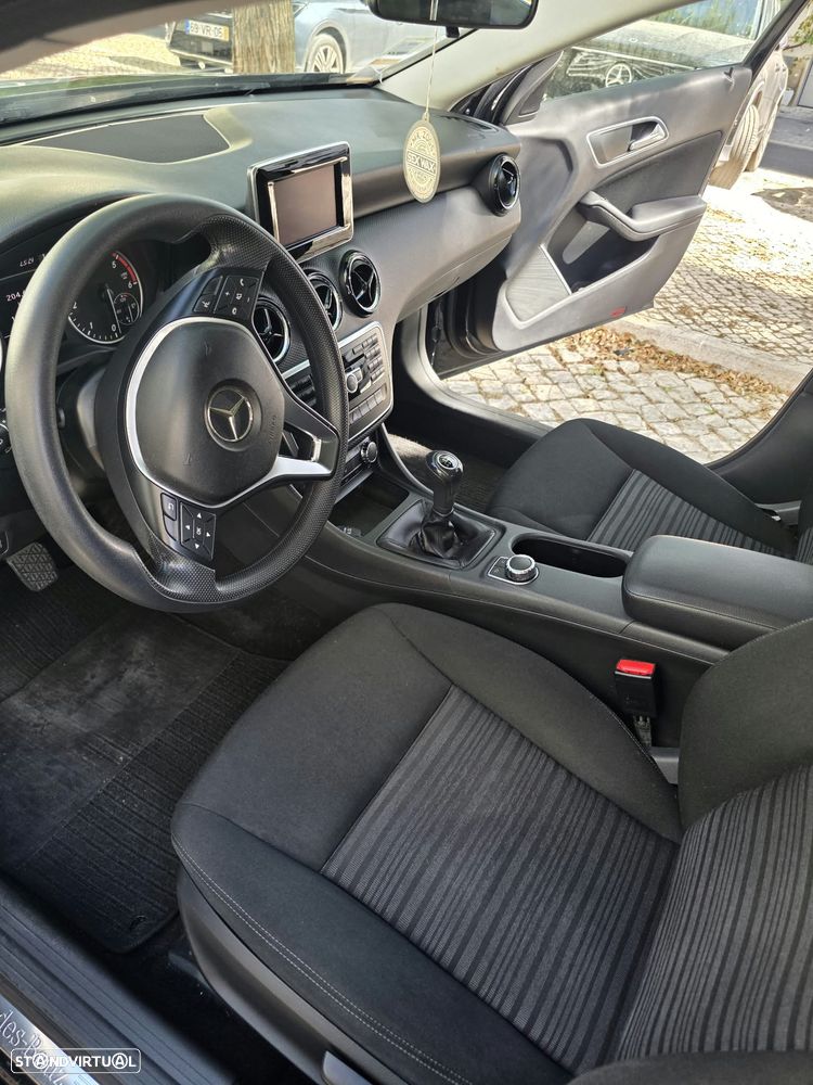 Mercedes-Benz A 180 CDI (BlueEFFICIENCY) - 5