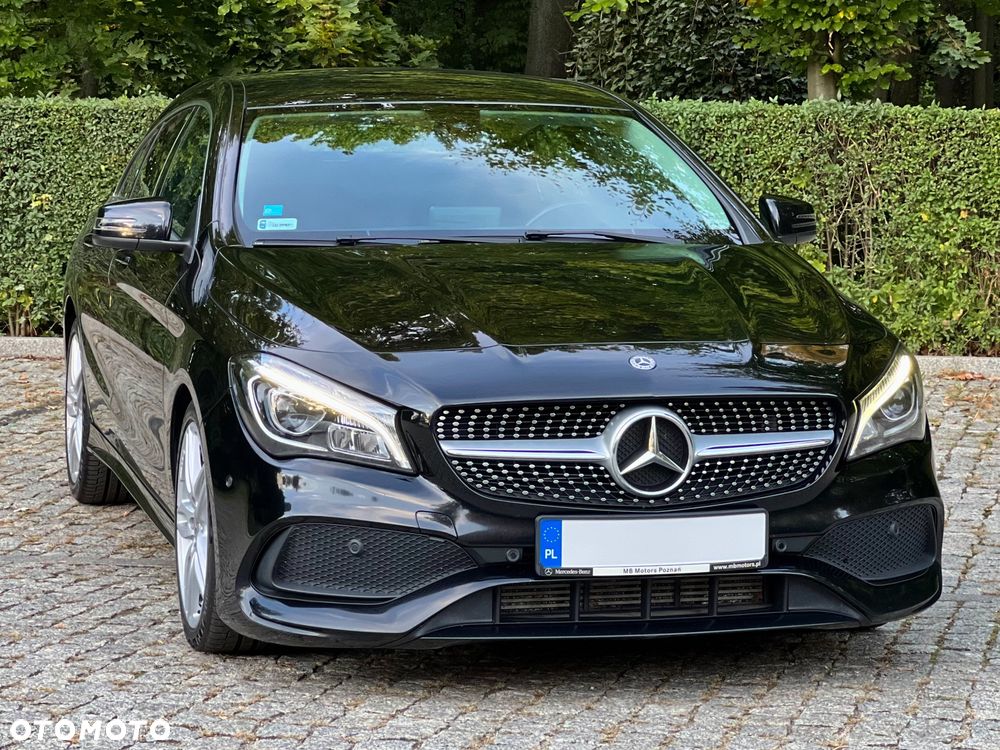 Mercedes-Benz CLA 200 7G-DCT AMG Line - 11