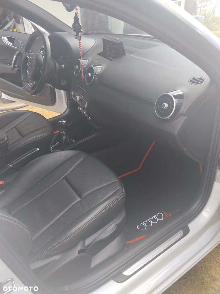 Audi A1 lift 2016 rok ful wersja 1.6 diesel 136 koni - 12