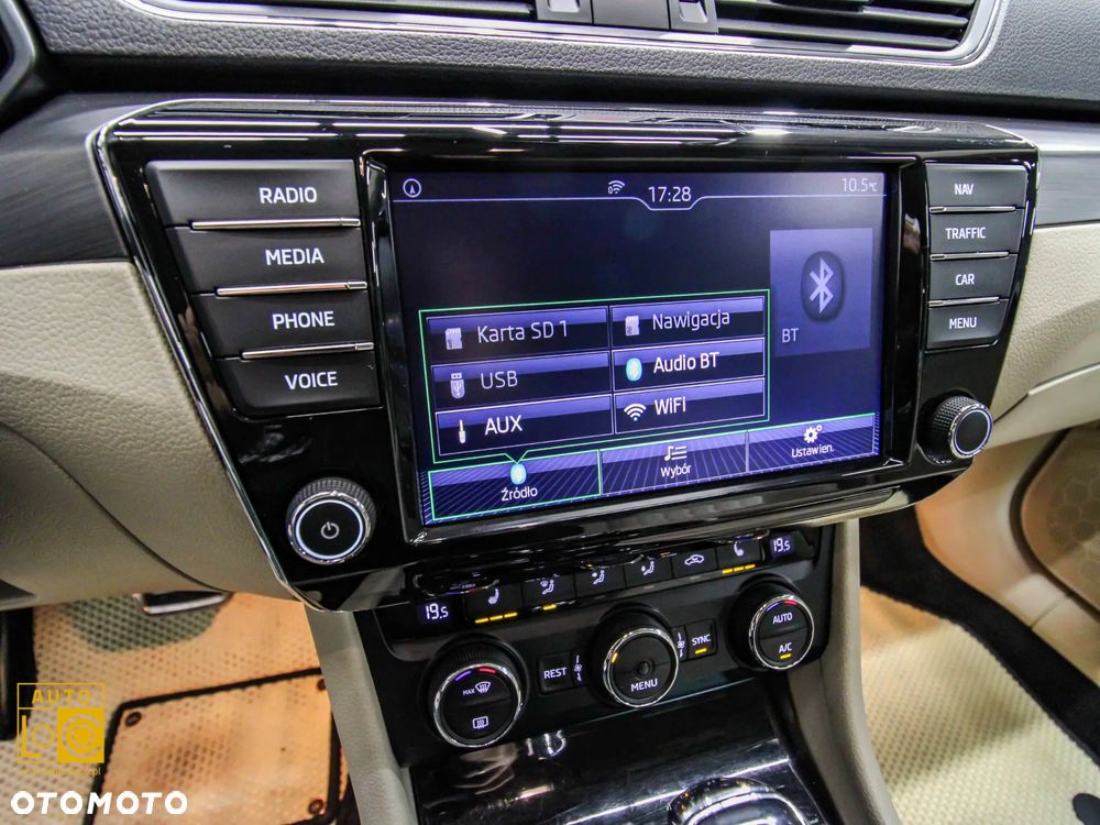 Skoda Superb 2.0 TDI Style DSG - 23