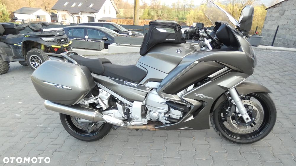 Yamaha FJR - 1