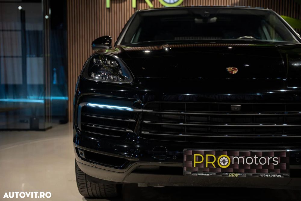 Porsche Cayenne Coupe - 8