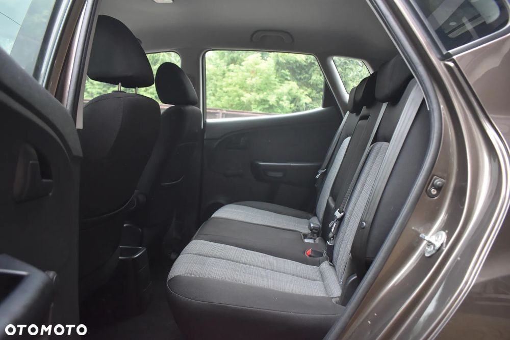 Kia Venga 1.4 CVVT ISG Vision - 18