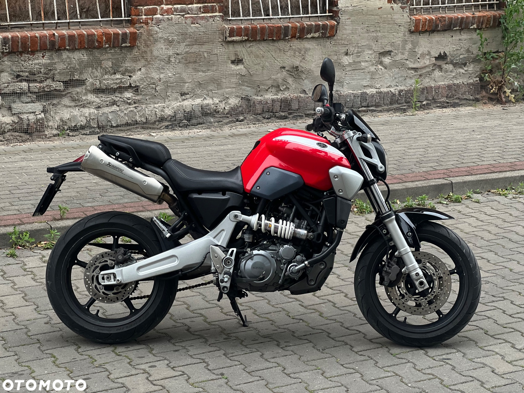 Yamaha MT - 5