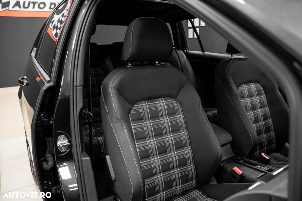 Volkswagen Golf GTD (BlueMotion Technology) DSG - 29