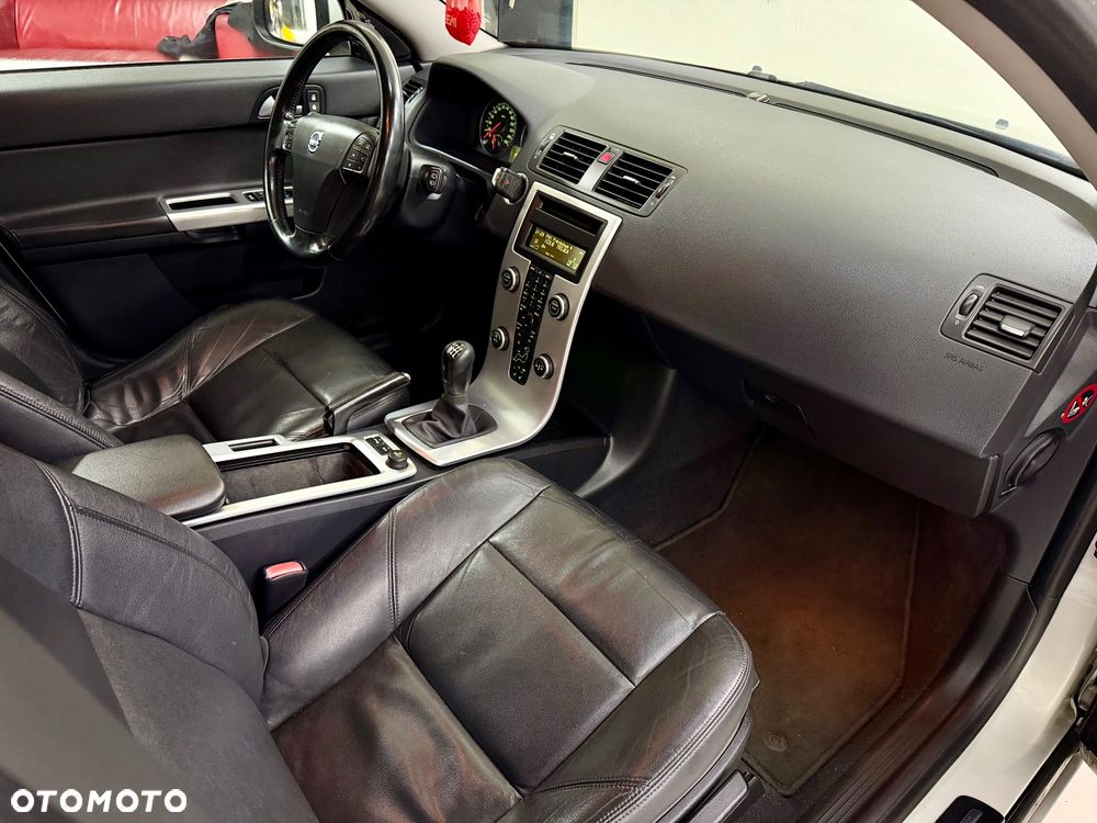 Volvo V50 DPF DRIVe Kinetic - 9