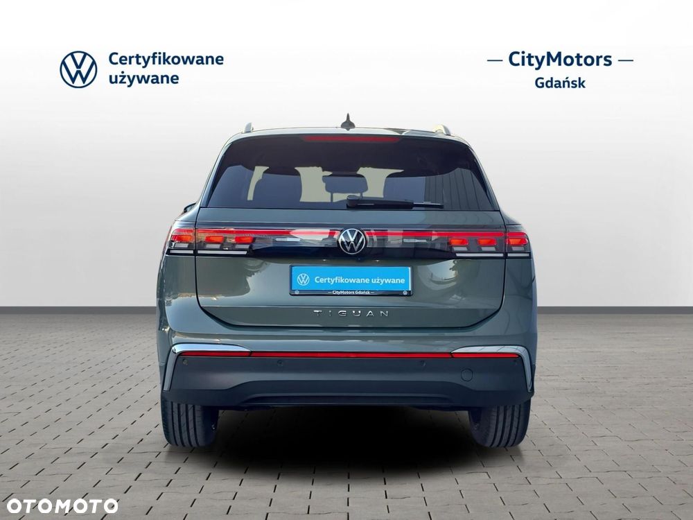 Volkswagen Tiguan - 8