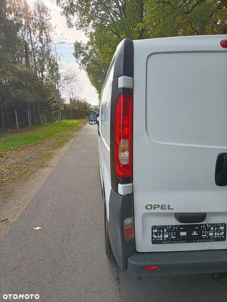 Opel Vivaro - 17