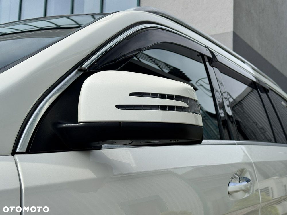 Mercedes-Benz GL 500 4Matic (BlueEFFICIENCY) 7G-TRONIC - 13