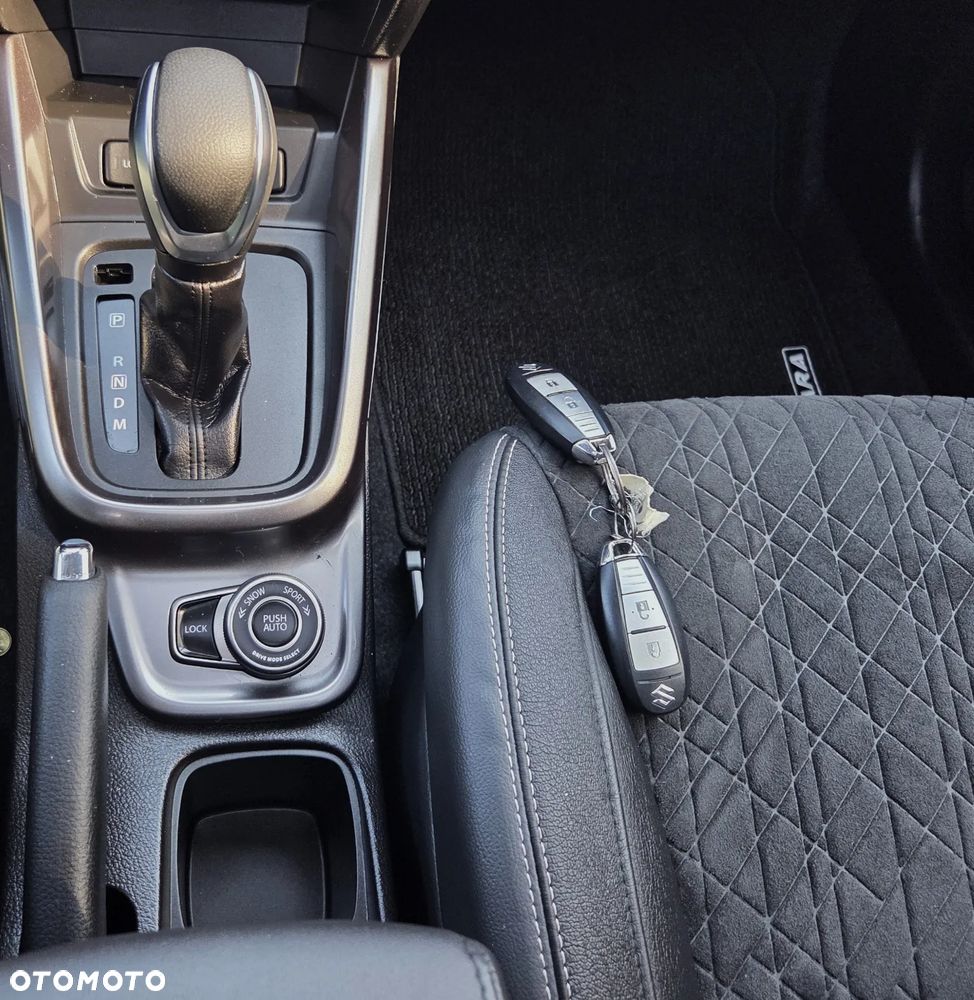 Suzuki Vitara 1.5 Dualjet Hybrid Allgrip AGS Comfort+ "SHINKAI" - 12