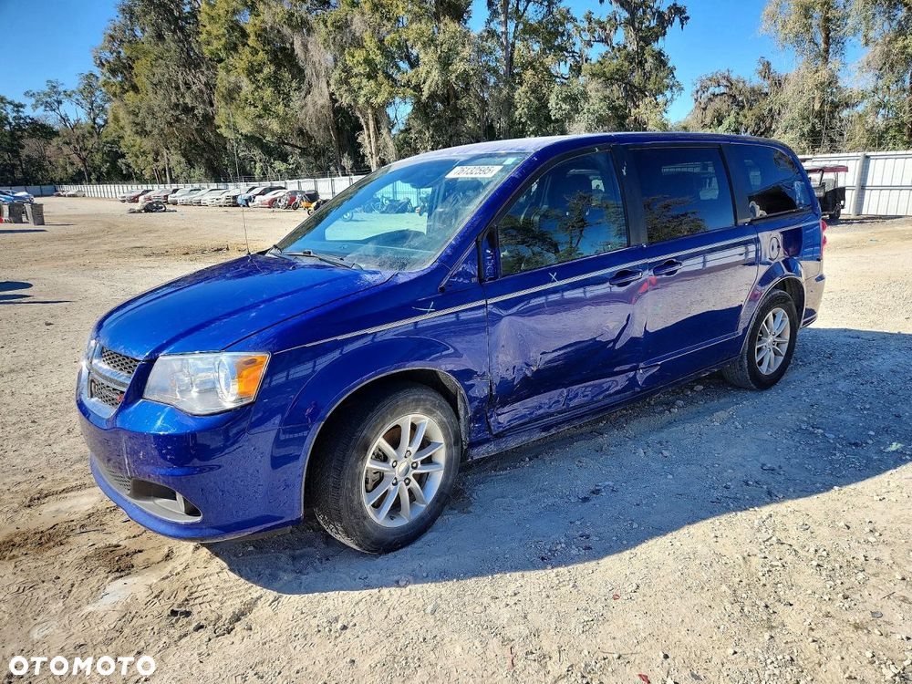 Dodge Grand Caravan - 2