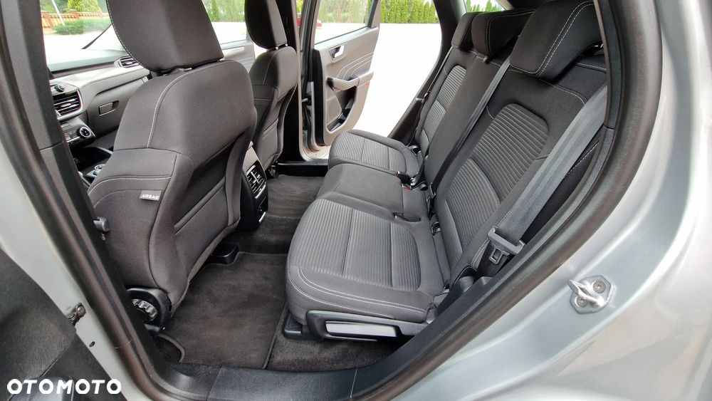 Ford Kuga 2.5 Duratec FHEV TITANIUM - 10
