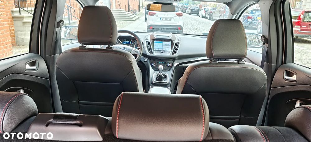 Ford Kuga 1.5 EcoBoost FWD ST-Line X - 21