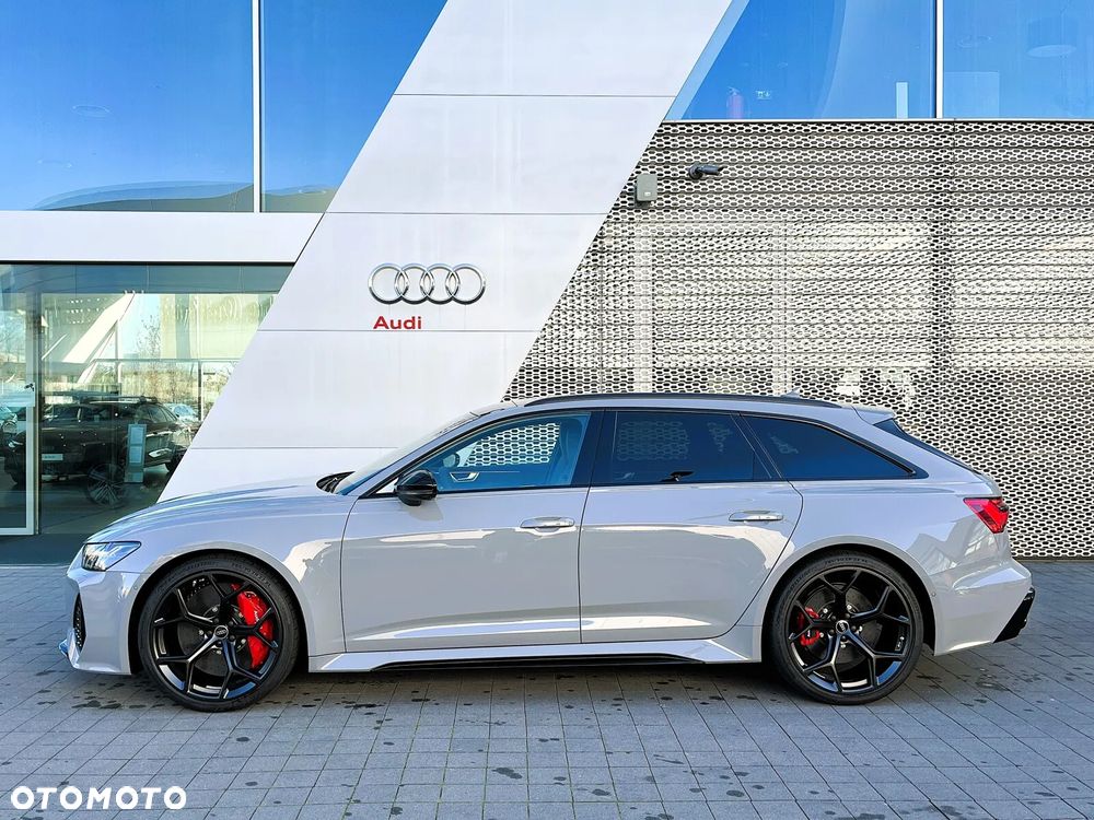 Audi RS6 Avant - 6