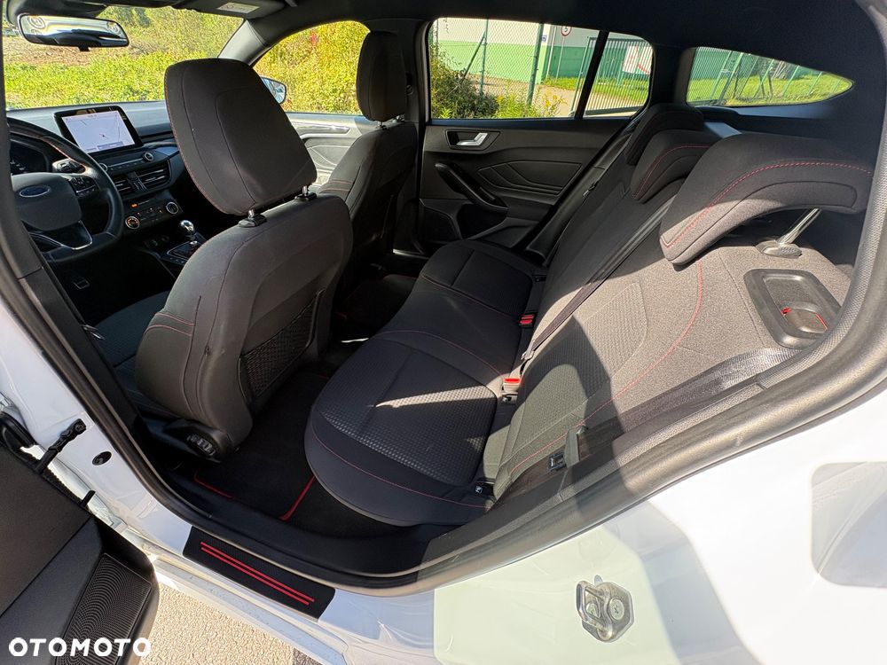 Ford Focus 2.0 EcoBlue ST-Line Business - 21