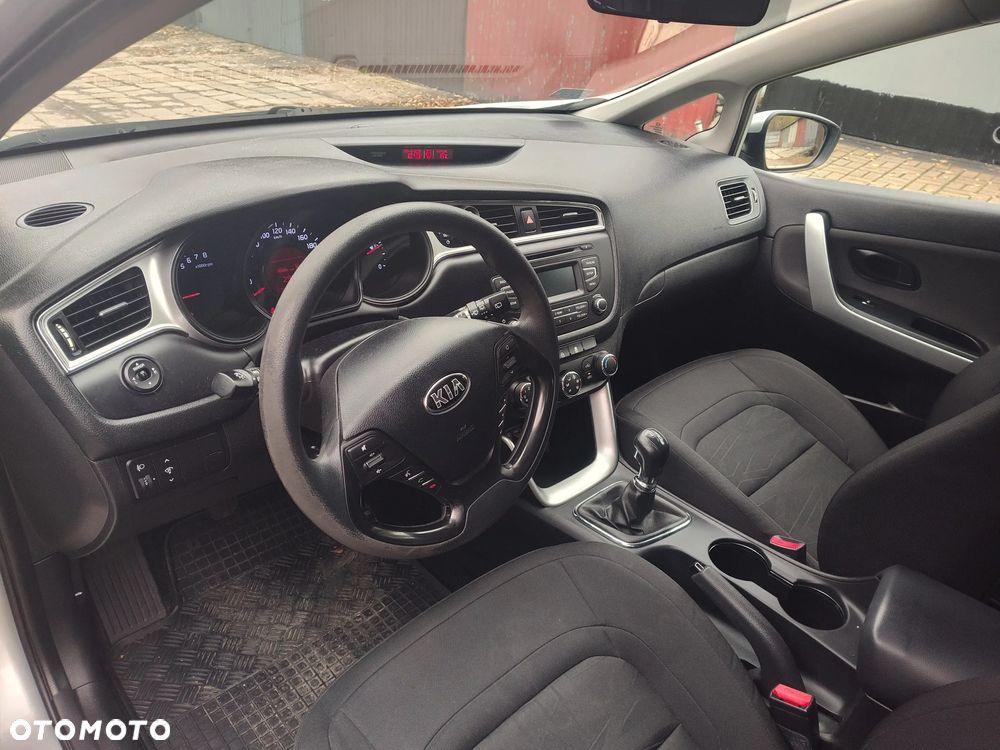 Kia Ceed Cee'd 1.6 GDI L - 5