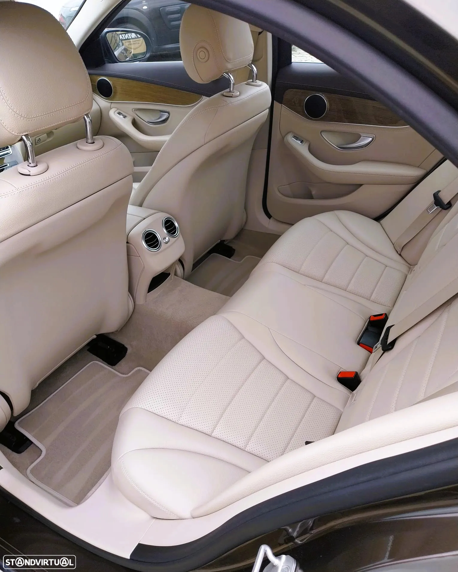 Mercedes-Benz C 200 - 14