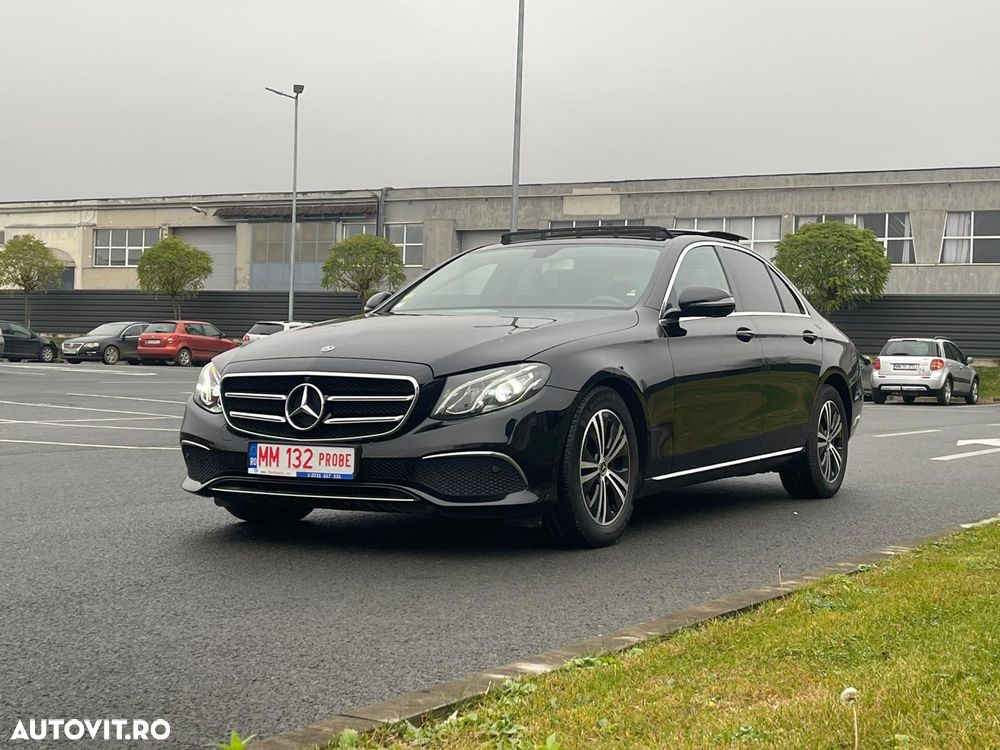 Mercedes-Benz E 220 d 4Matic T 9G-TRONIC Avantgarde - 17