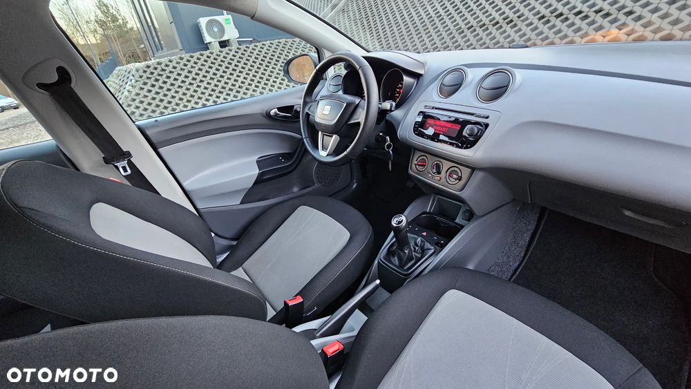 Seat Ibiza 1.4 16V Style - 38