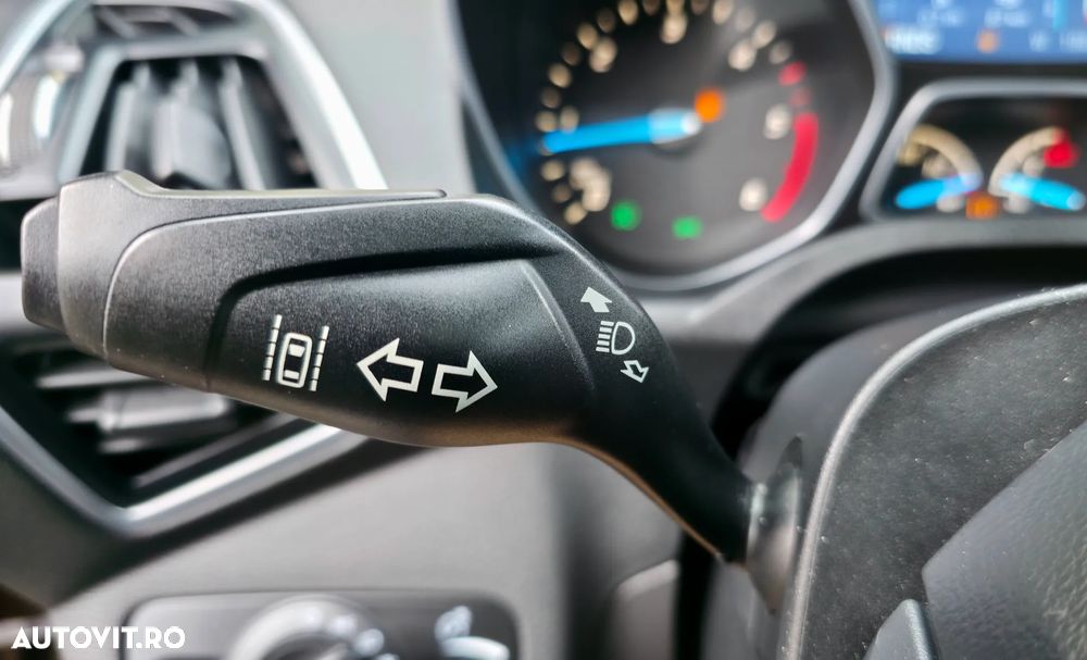 Ford Kuga 2.0 TDCi 4x4 Aut. Individual - 12