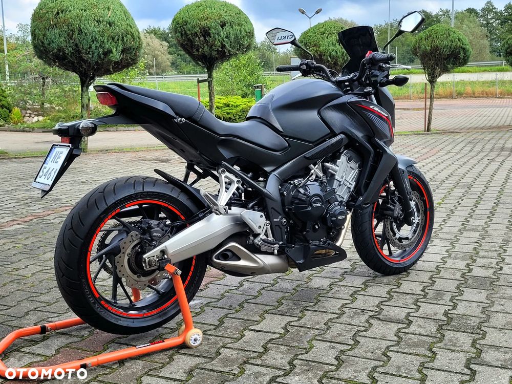 Honda CB - 3