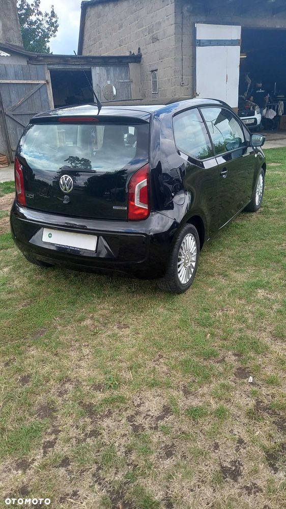 Volkswagen up! - 4